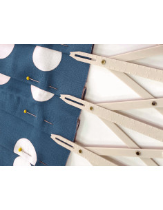 Measuring rule for plastic buttonholes 2