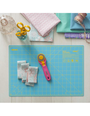 Ergonomic Pink Olfa 45mm Rotary Cutter