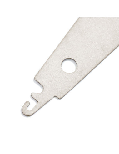 Needle threader for tapestry needles