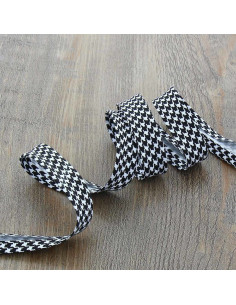 Geometric Bias - Houndstooth