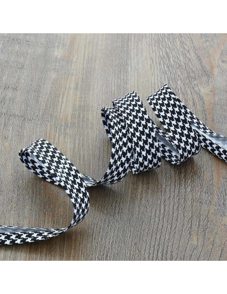 Geometric Bias - Houndstooth