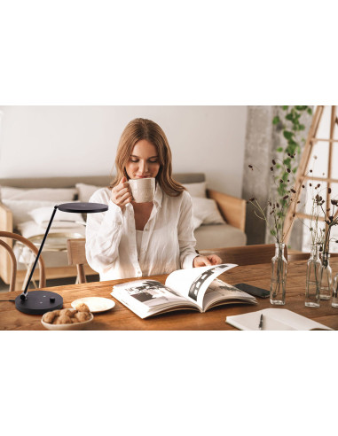 2-in-1 light therapy and desk lamp TriSun Daylight