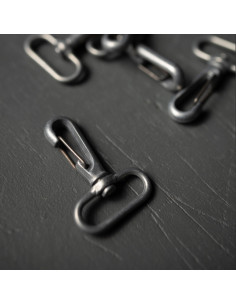 Matte gray metal carabiner Merchant & Mills 25 mm
