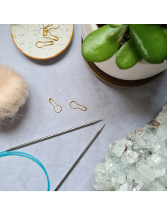 Fixed circular needles Sharp HiyaHiya 2