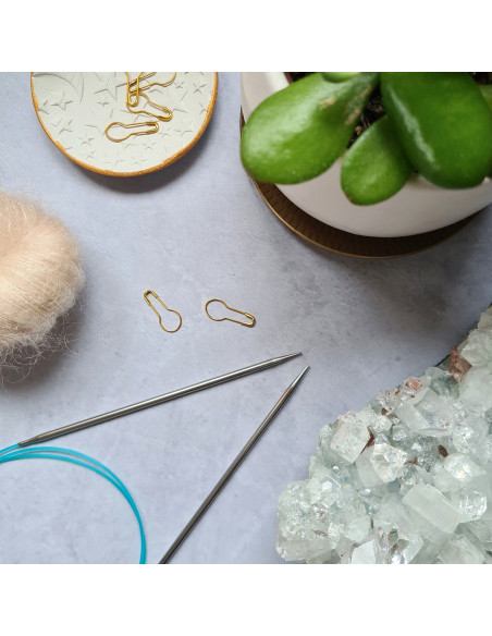 Fixed circular needles Sharp HiyaHiya