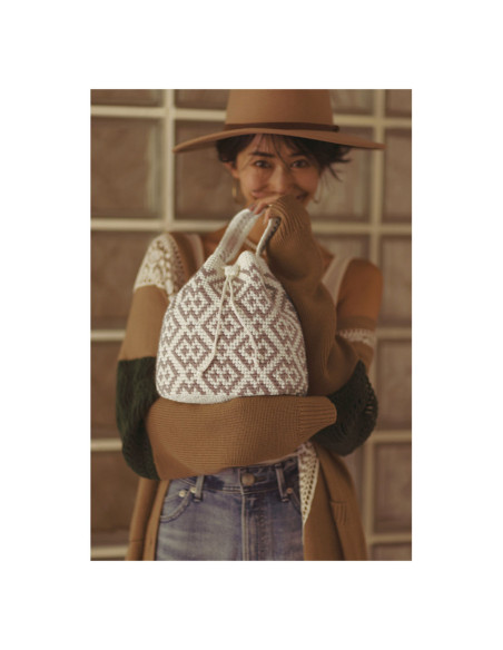 Book 26 wool crochet accessories