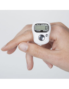 Digital row counter ring