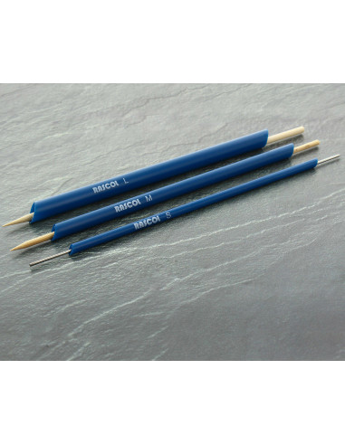Tool for turning cords and fabric strips Rascol