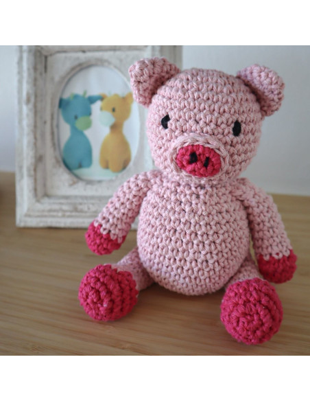 Crochet Kit - Maggie the Piglet