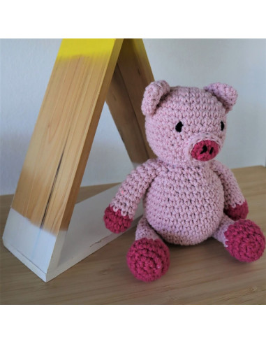 Crochet Kit - Maggie the Piglet