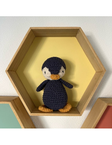 Crochet Kit - Frosty the Penguin