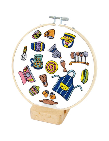 Wooden stand for embroidery hoop