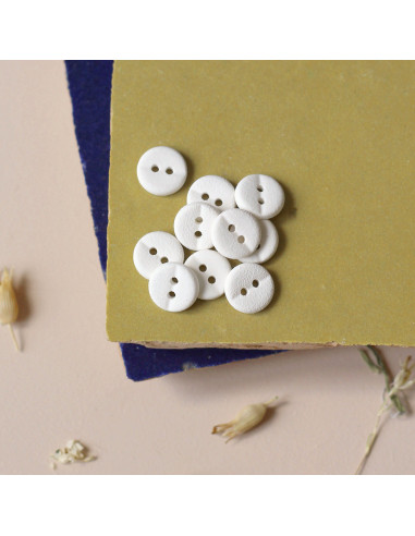 10 mm two-hole button - Off White