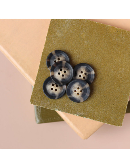 25 mm matte finish tortoiseshell button