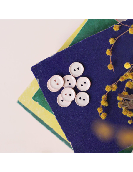 12 mm flanged button - Petal