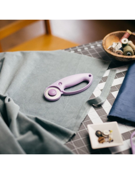 Fiskars Ultra Lilac 45 mm Rotary Cutter