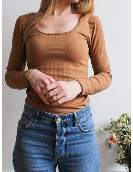 Rachel T-shirt Pattern - Joli Lab