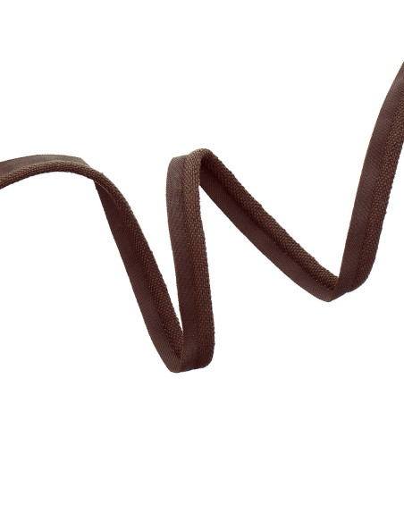 Simple piping - Brown