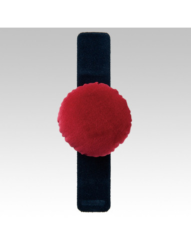 Self-adjusting pin bracelet Clover