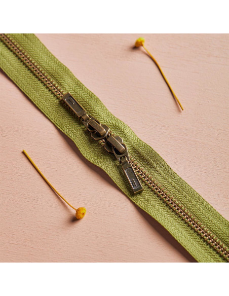 Double slider zipper Brass and Matcha Leaf 40 cm - Atelier Brunette