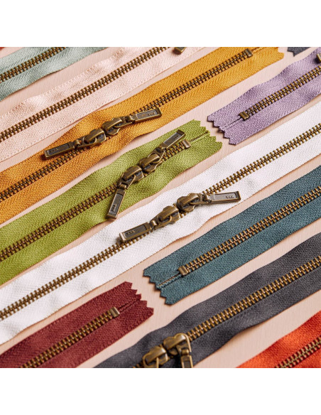 Double slider zipper Brass and Matcha Leaf 40 cm - Atelier Brunette