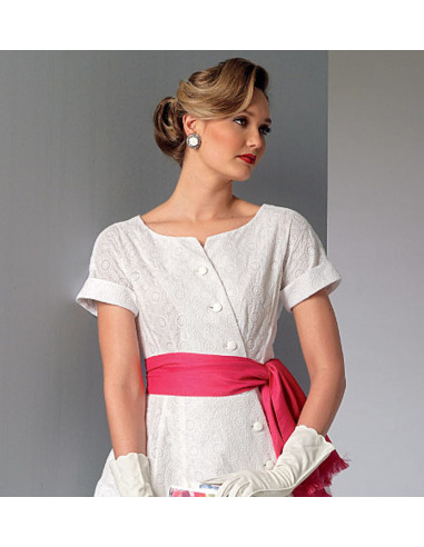Dress and belt pattern - Vogue 9105
