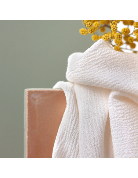 Off-white Moroccan crepe fabric made of viscose - La Maison Naïve