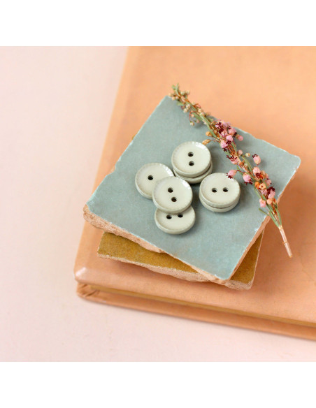 12 mm flanged button - Almond