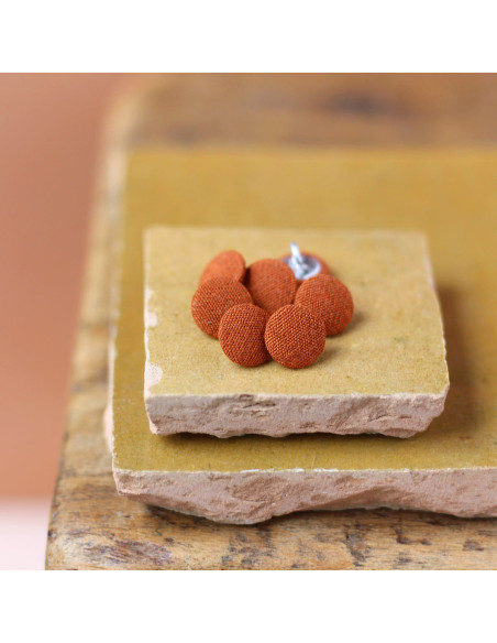 10 mm covered button on stem - Cinnamon