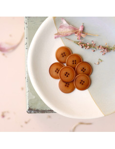 Corozo button with fine edge 20 mm - Cinnamon