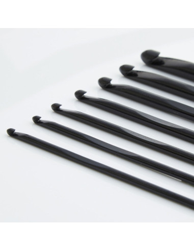 Lantern Moon ebony wood crochet hook