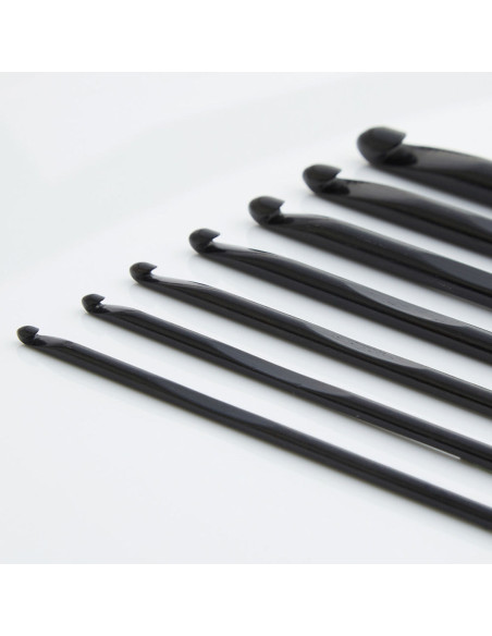 Lantern Moon ebony wood crochet hook