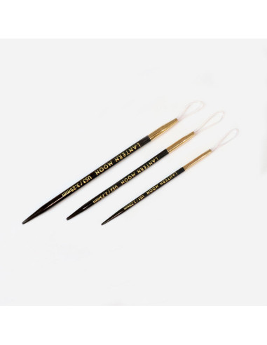 Ebony wood finishing wool needles with nylon loop Lantern Moon
