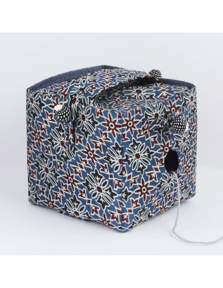 Fabric box for unwinding Arjak Lantern Moon yarn balls