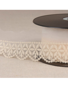 Rosette flower embroidered tulle - Ecru