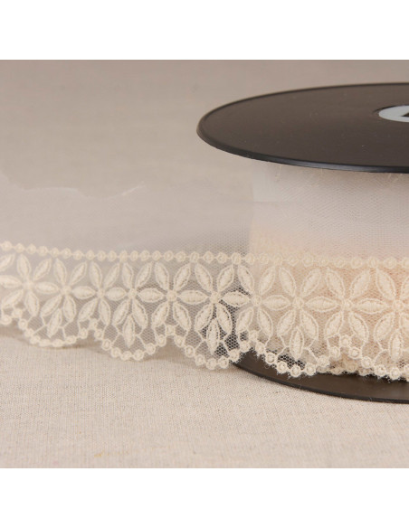 Rosette flower embroidered tulle - Ecru
