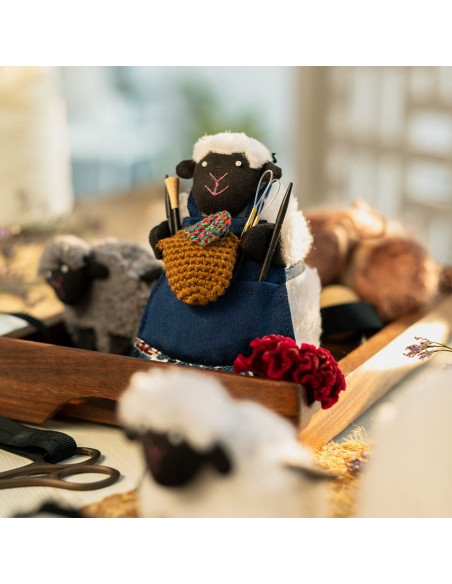 Sheep Baabs knitting accessory holder Lantern Moon