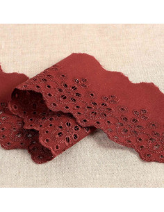 Scalloped Lily flower English embroidery - Bordeaux