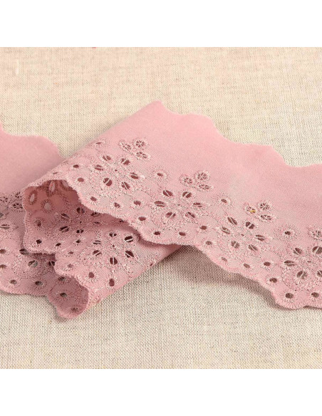 Scalloped Lily flower English embroidery - Old pink
