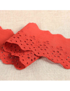 Scalloped Lily flower English embroidery - Red