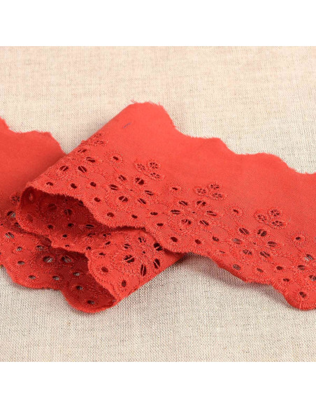 Scalloped Lily flower English embroidery - Red