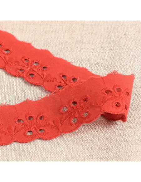 Inaya Scalloped Flower English Embroidery - Red