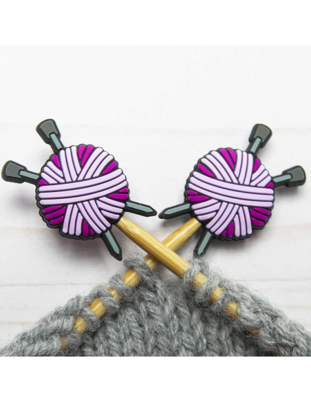 Stitch stoppers for knitting needles - Pink ball of yarn