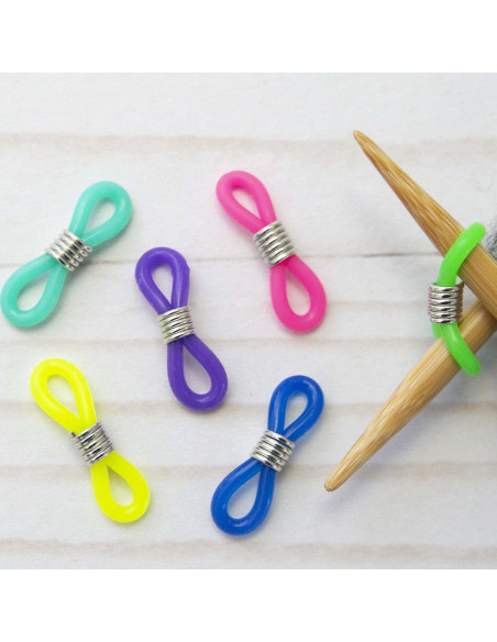 Set of 6 multicolored stitch stoppers for knitting needles