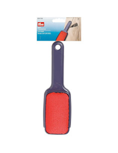Lint brush with handle