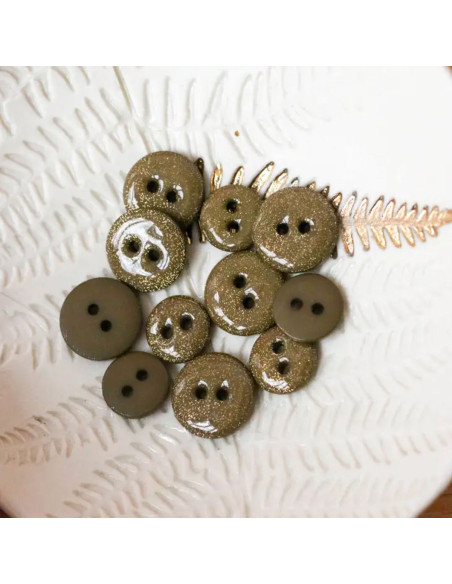 Glitter button with 2 holes - Khaki