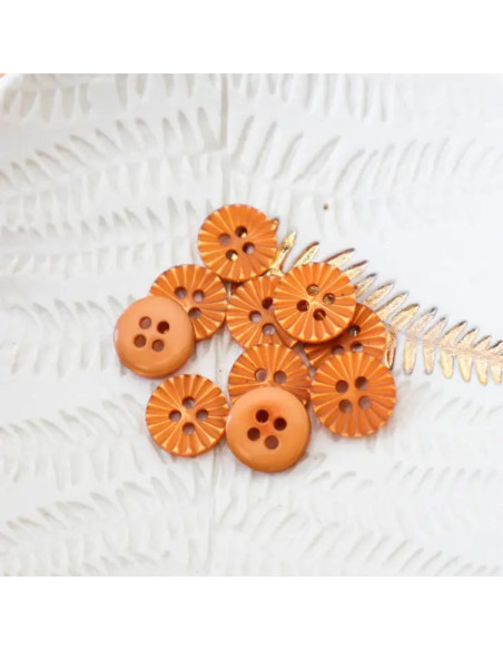 Daisy button with 4 holes - Buttercup