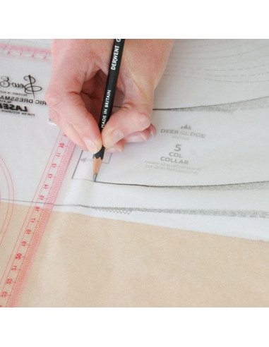 Swedish tracing paper roll for sewing patterns - 0.70 cm x 20 meters