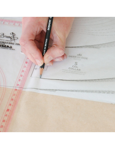 Swedish tracing paper roll for sewing patterns - 0.70 cm x 20 meters