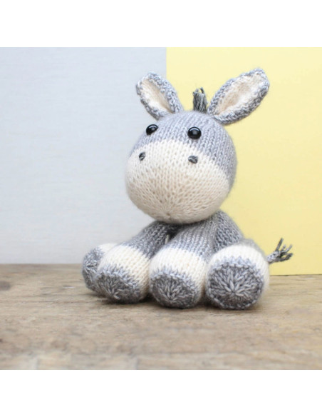 Knitting kit - Lente the donkey
